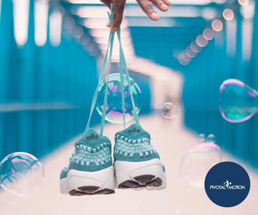 Footwear tips to prevent circulation issues and nerve compression.